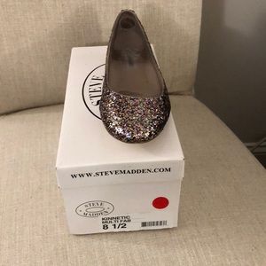 Steve Madden Kinnetic flats